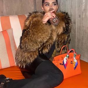 리얼 폭스 모피 코트 겨울 자켓 여성 오-넥 두꺼운 패션 2024 천연 폭스 모피 너구리 겉옷 따뜻한 럭셔리 여성 플러스 사이즈