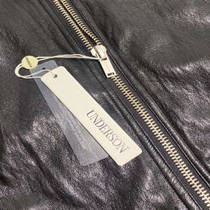 프레온 가을 겨울 루즈핏 지퍼 광택 표면 에코 레더 재킷 스타일리쉬 통근 스타일 여성용 긴소매 코트