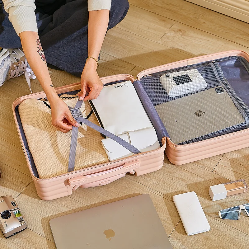 18인치 컴팩트 기내용 캐리어 가벼운 스피너 휠 패셔너블 가죽 여행 가방 비밀번호 잠금 핸드 러기지