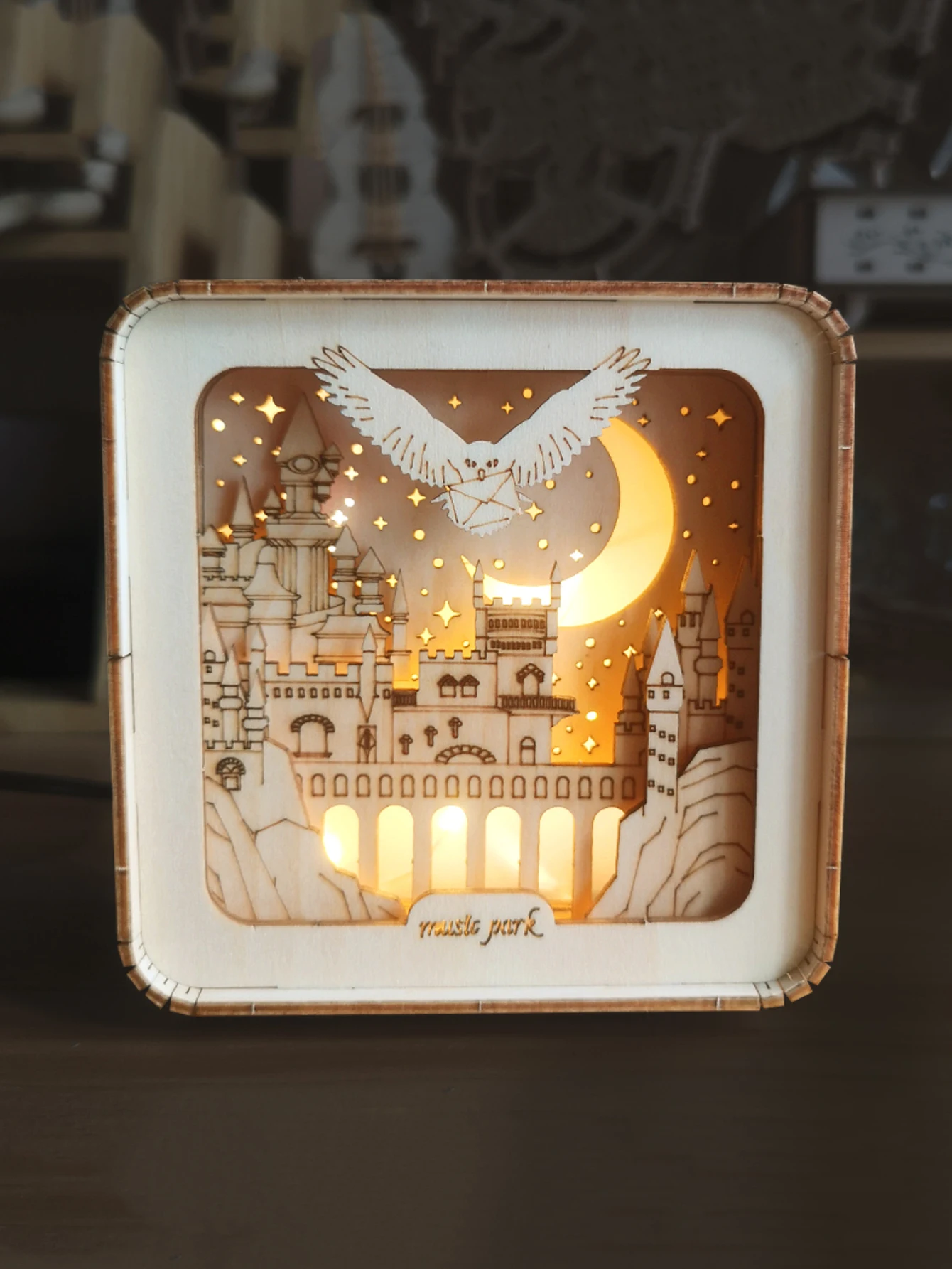 3D 나무 퍼즐 성 모델 키트 어린이를위한 야간 조명 책상 장식 여성을위한 생일 크리스마스 선물