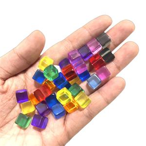 50 개/대 8mm 고품질 클리어 큐브 주사위 체스 조각 토큰 스퀘어 코너 크리스탈 주사위 퍼즐 게임 보드 게임 구성 요소