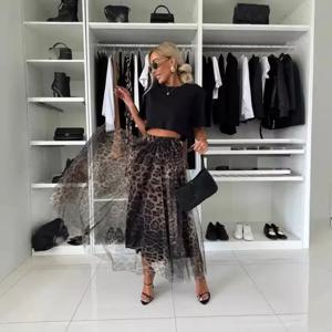 신축성있는 허리와 대형 스윙 메쉬가있는 여성용 레오파드 프린트 스커트 섹시한 가을, 겨울 다목적 신사복 스커트 2024