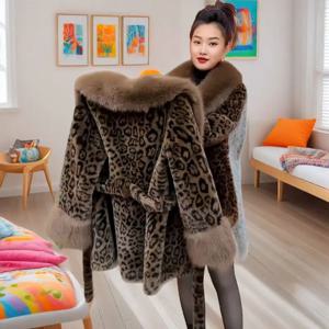 2025년 신상 여성 가을 겨울 레오파드 프린트 고급 모피 코트 중간 길이 고급 모피 칼라 벨트 포함 모피 재킷 오버코트