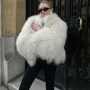 토르노바 2025 겨울 화이트 인조 모피 코트 여성용 플러피 에코 폭스 퍼 재킷 소녀용 핫 크롭트 오버코트 가을 따뜻한 스트리트 여성용