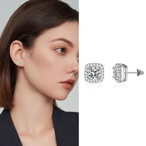 GRA보증  1캐럿 D컬러 모이사나이트 스퀘어 귀걸이 기념일 선물