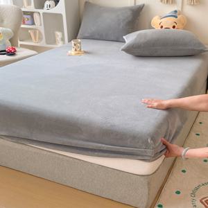 윈터소프트 벨벳 매트커버 퀸 (150X200cm)