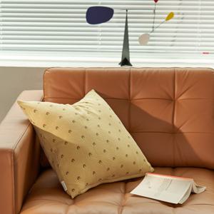 메리 홀리데이 쿠션커버_옐로우튤립