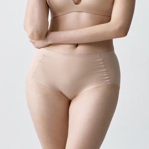 티셔츠 팬티 볼륨