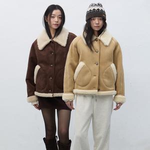 [솔아님 착용] 시어링 카라 무스탕 코트 [2COL] / WBE4L10525