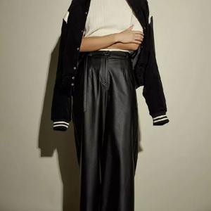 [최초가 69,000원]  FAUX 레더 세미와이드 팬츠