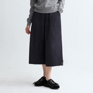 [최초가 169000원] 웨이브 퀼팅 큐롯 팬츠_LPPTW125009