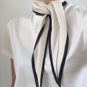 [1+1] 모니즈 라인배색 새틴스카프 여성 쁘띠스카프 컬러5종