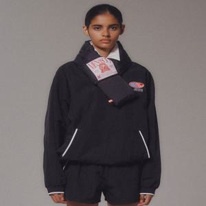 HEARTTRACK VNECK NYLON ANORAK JACKET_BLACK