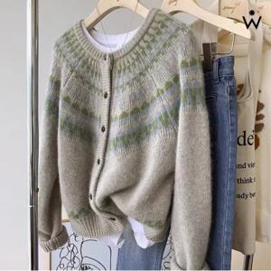 정상가:69,000원ㅣ래글런 라운드넥 컬러 패턴 니트 가디건 (WIACCD080)