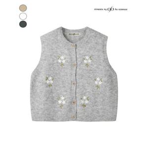 플라워 자수 라운드넥 버튼 니트 베스트 (NP9VT002M0)