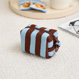 위캔드 테리 스트라이프 미니 키링 블루브라운