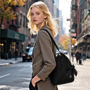 루이까또즈 나일론 리본백팩