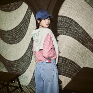 타미진스 바시티 브이넥 스웨터 (T32F7KTO43TWT1P09)