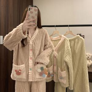 [브리치] 웬디 / 폭신폭신 도톰한 벨벳 파자마 세트 SL12854