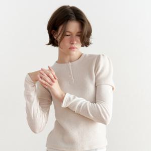 [택가: 79,000원] 우먼 헨리넥 레이어드 롱슬리브 Beige CO2503LT76