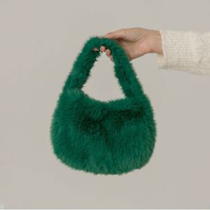 [최초가78,000]키티 25 미니 퍼 백_MW5WBG05X