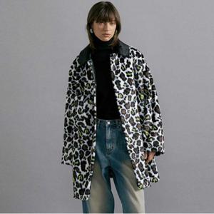 [최초가368,000]벨라 레오파드 하프 코트_MW5WCT05X