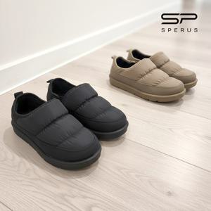 발에 착 감기는 포근한 남여공용 패딩 슬립온 윈터그립