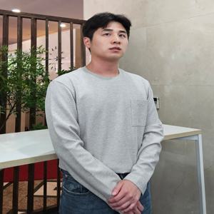 남성 [[25FW]] HZTS5F361G1 [시즌오프][ESSENTIAL] 그레이 냉감 와플 조직 긴팔 티셔츠