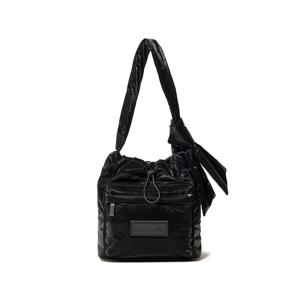 [정상가 139,000원][UNISEX] 글로시 리본 드로우스트링 버킷백 - 블랙 HDWK024BXZBLK