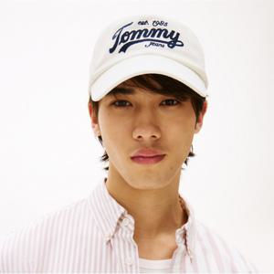 [UNISEX] 아카이브 스크립트 볼캡 (T32F6AHT41TMT1YBH)