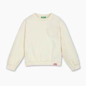 [본사] 하트 자수 맨투맨_3NBMG10K2CR