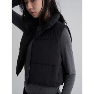 크롭 패딩 베스트  블랙 (355938LY15)