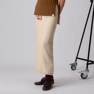 [공식] 25FW 여성 타리퀫[TARIQUET R] 스커트 베이지 PRWKN009G0FBE