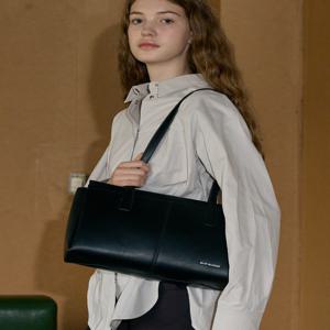 질 바이 질스튜어트 JLBA5E570BK [모카] 블랙 스퀘어 숄더백