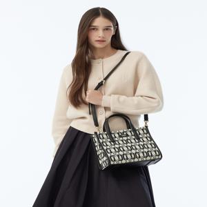 액세서리 여성 [[24FW]] WCBA4F334BK [스테디셀러]블랙 DD로고 자카드 토트백