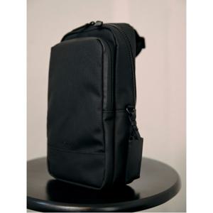 빈폴ACC 디노 슬링백 - 블랙 BE47D2M135