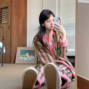 [브리치] 비치팜 / 트리니 후리스 수면 잠옷 세트 겨울 스트라이프 파자마 셋업 극세사 연말