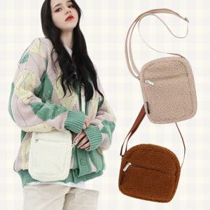 겨울 양털 뽀글이 미니백 털가방 크로스백 데일리 미니 가방 로디 뽀글뽀글