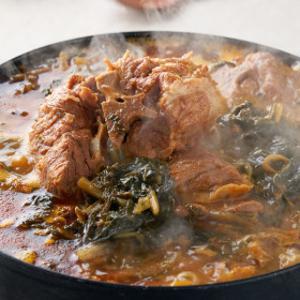 농가살리기 푸짐한 맛 배터지는 고기듬뿍 감자탕 5kg(8~10인분)