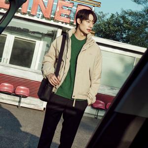 (라코스테 공식) 남성 하이넥 래글런 블루종 BH5142-55N 02S