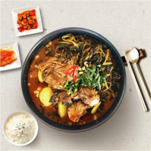 (김가네)본사배송 감자탕5kg(9-10인분)/국내산 돈등뼈 (라면사리1개+겨자2개 증정)