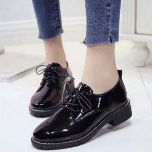 [짝꿍닷컴] 여성 무광 유광 연출가능 다용도 플랫로퍼 LK-Y1801N