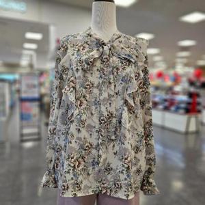 스테파니 HC07 프린팅 프릴리본 주주 블라우스 A24SH4110