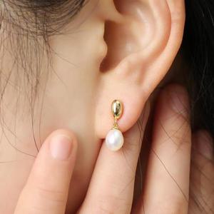 [비쥬홀릭] 실버925 골드도금 드롭 담수진주 귀걸이