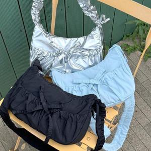 [잇백잇슈] 주름끈리본크로스백 숄더백 데일리백 일상