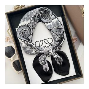 페이즐리 쁘띠사각스카프 UC-0100