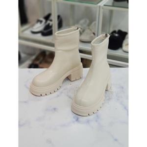 [한슈]한슈 세이브존07 앞가보시 기모 부츠힐 6cm HS79622vg (28