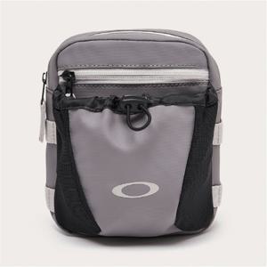 오클리크로스백 매장판 ZQJ FOS9014818A7 오클리 로버 크로스바디 2.5L