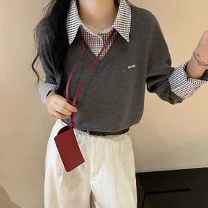 [올리비에스클로젯] 셔츠배색 자수포인트 니트_O2501KN601A