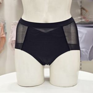 [트라이엄프] 기능성 에어리스무딩 보정 삼각 거들형 팬티 TBCS74R6888 04